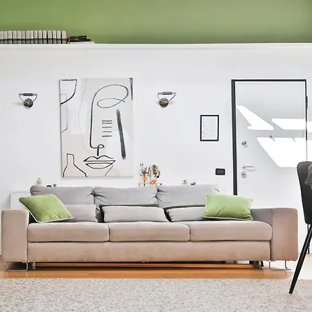 The New Place Ferrara