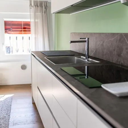 The New Place * Ferrara